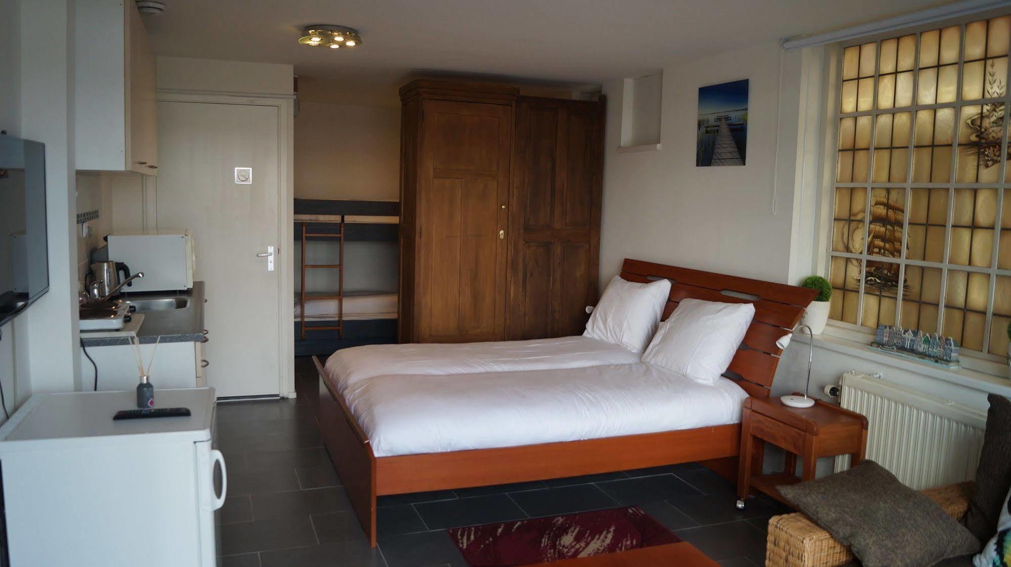 Budget Hotel De Witte Hoeck Amsterdam Wormerveer Eksteriør bilde