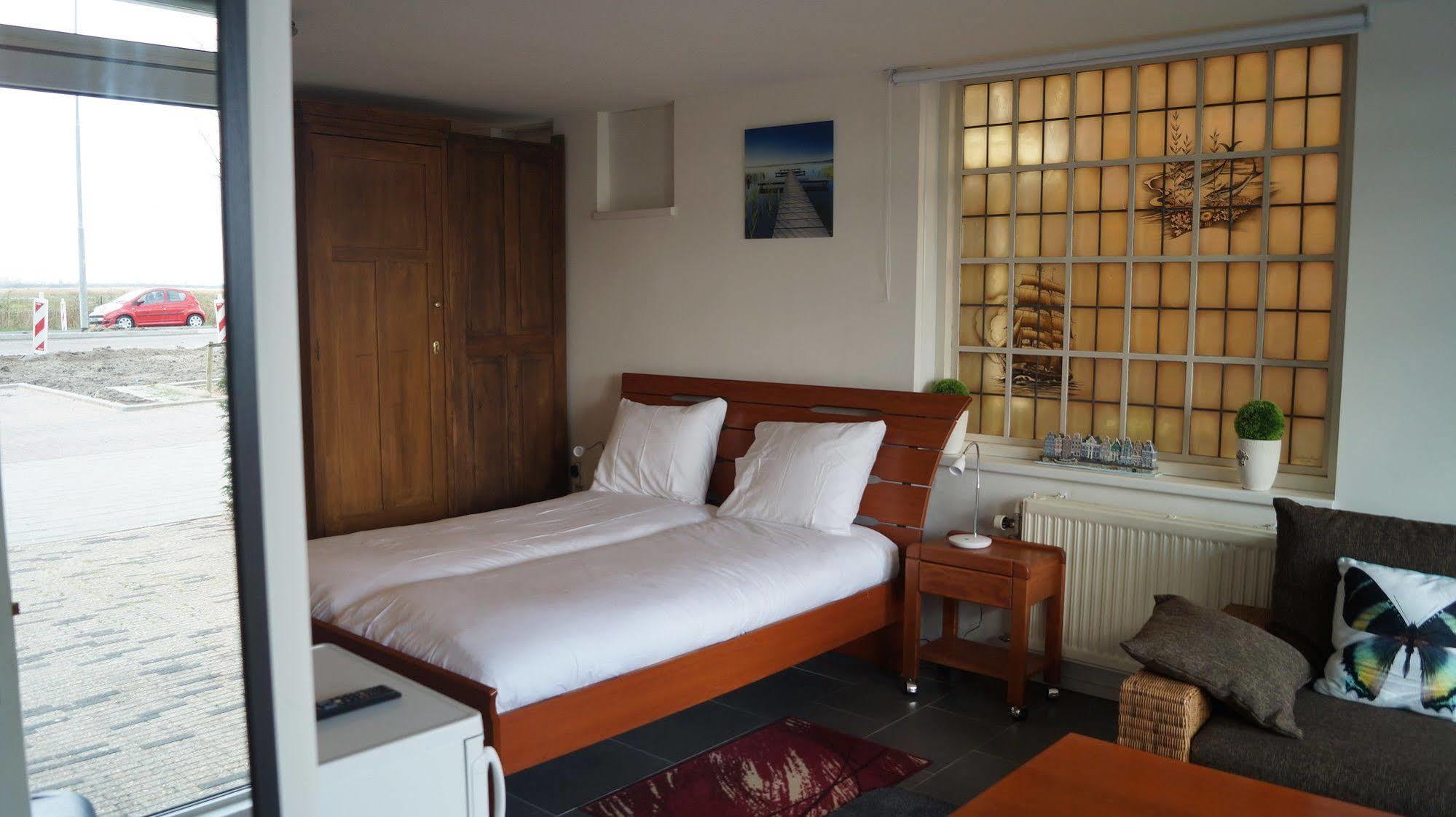 Budget Hotel De Witte Hoeck Amsterdam Wormerveer Eksteriør bilde
