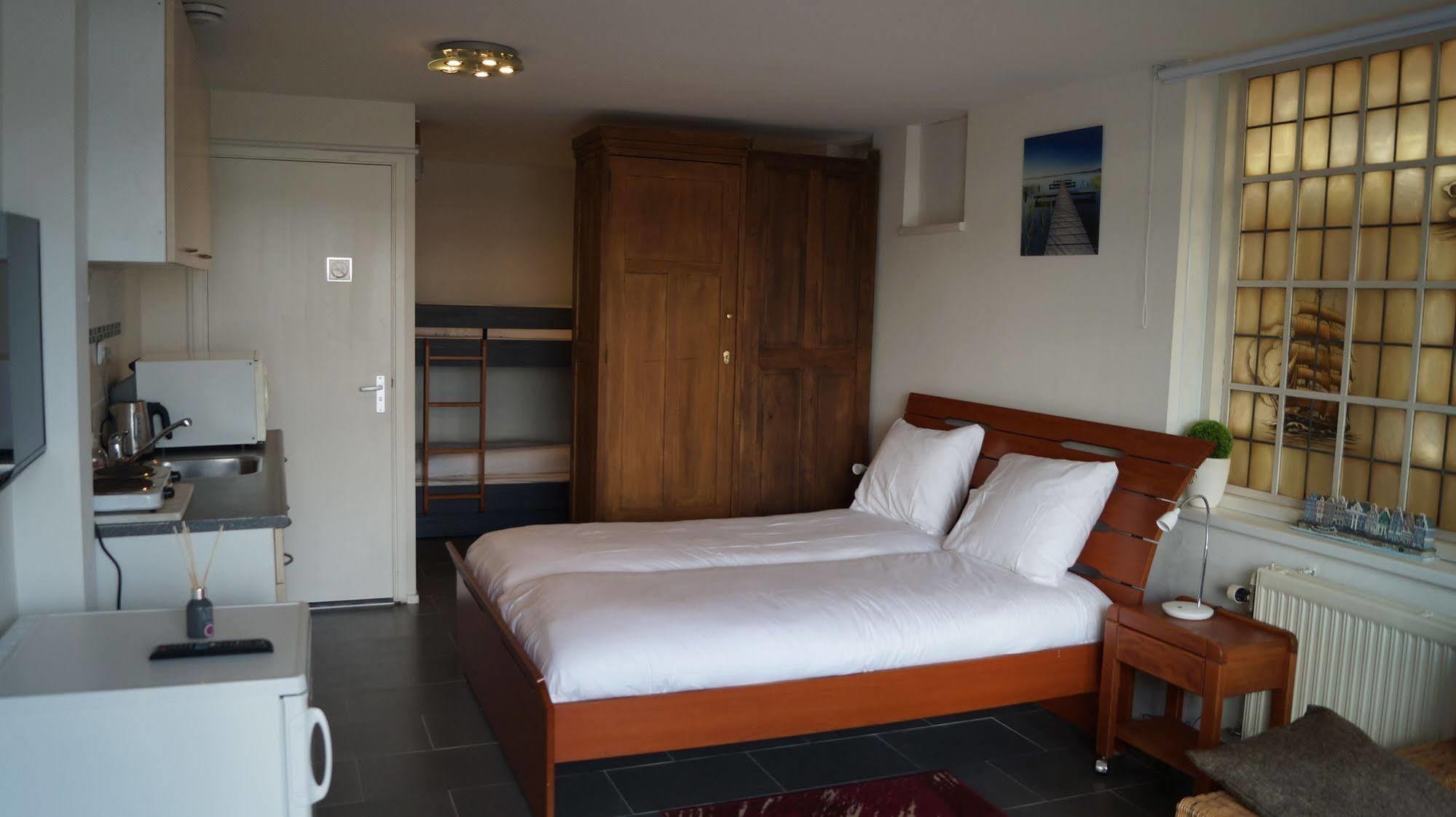 Budget Hotel De Witte Hoeck Amsterdam Wormerveer Eksteriør bilde