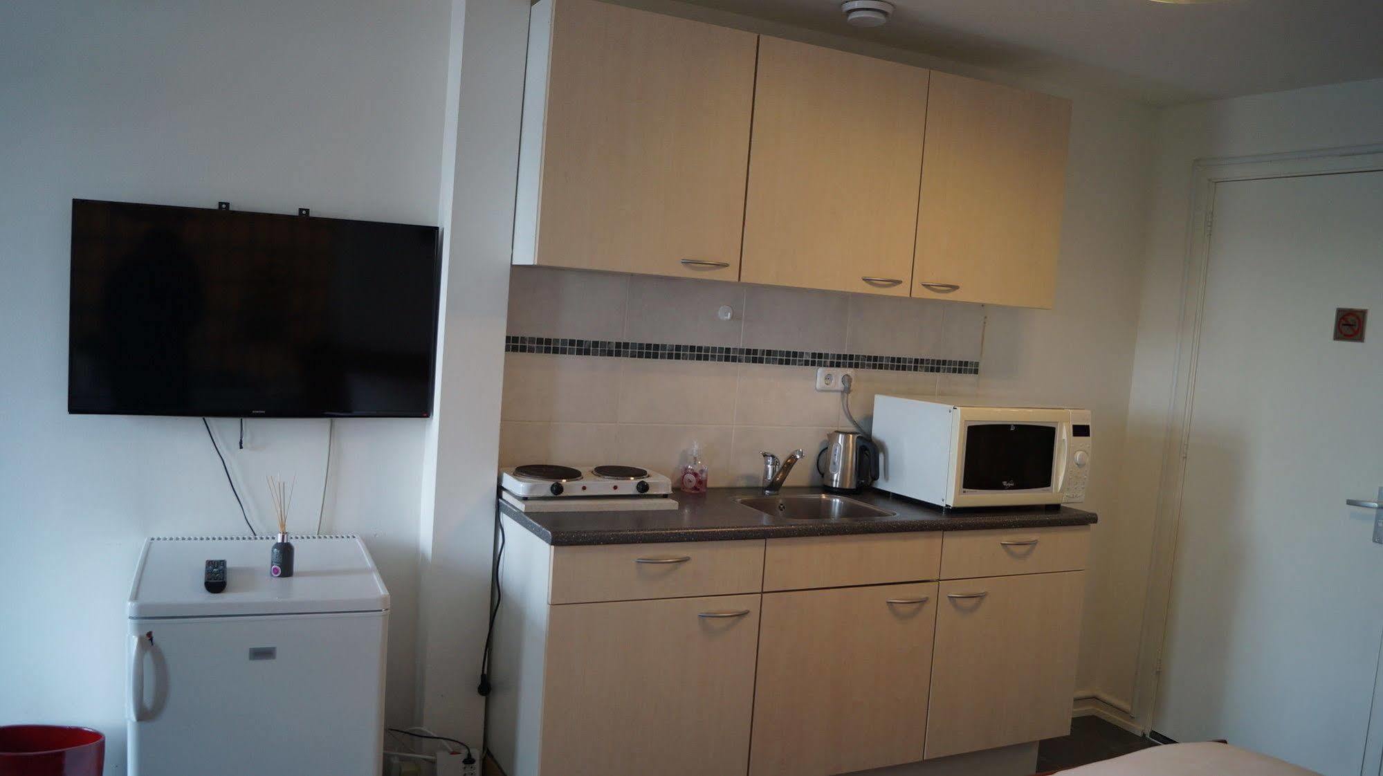 Budget Hotel De Witte Hoeck Amsterdam Wormerveer Eksteriør bilde